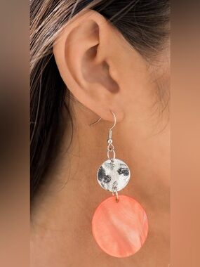 Paparazzi New “Opulently Oasis” Earrings